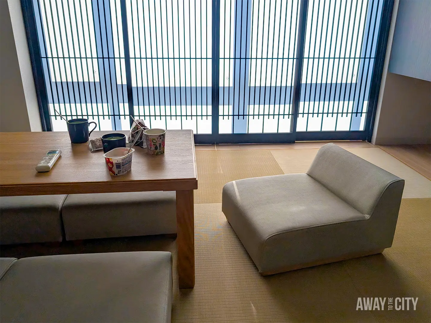 Minimalist apartment interior in Kyoto, perfect to stay in when couchsurfing abroad.